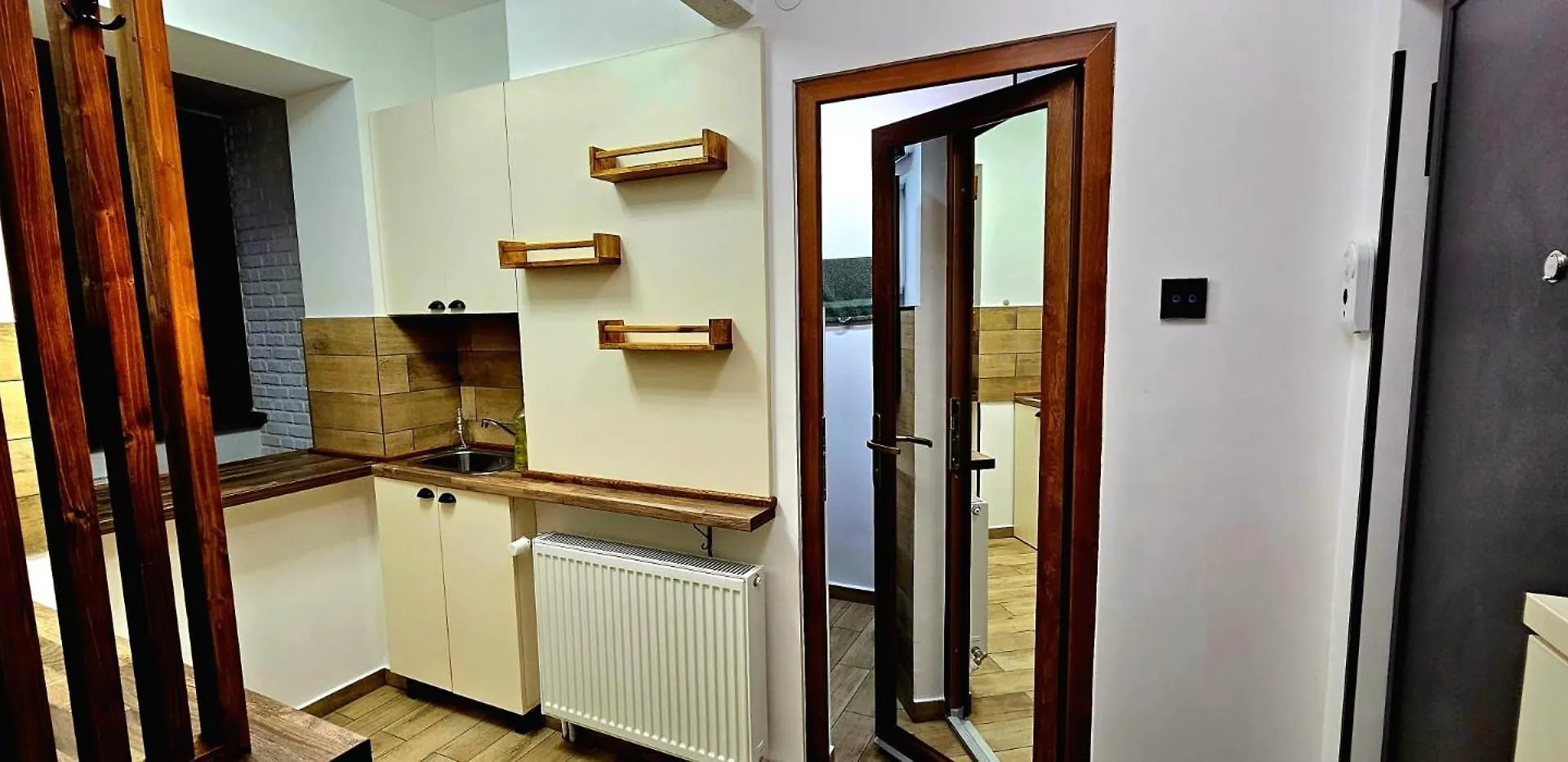 Tantra Studio 4 Calea Victoriei Amzei Bucharest